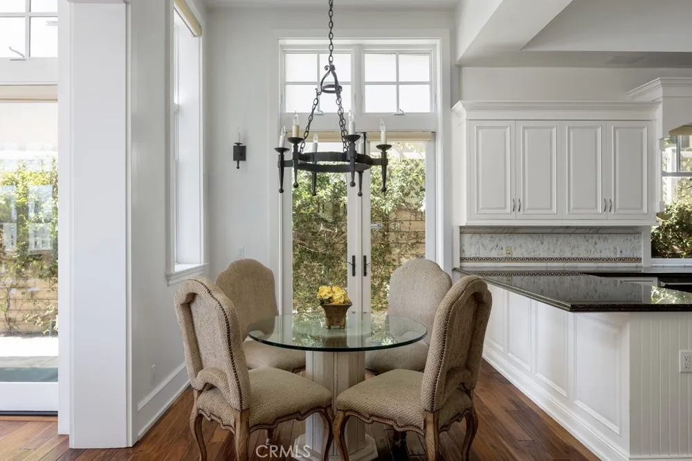 2323 Bayside Drive Corona del Mar, CA 92625