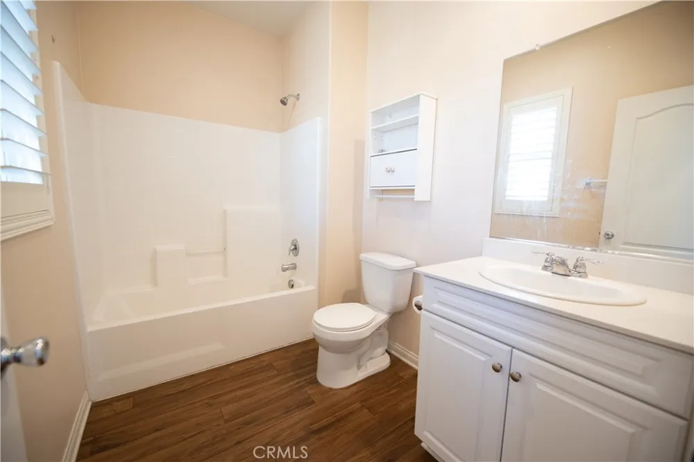 7255 Roselai Court Eastvale, CA 92880