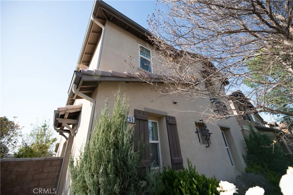 7255 Roselai Court Eastvale, CA 92880