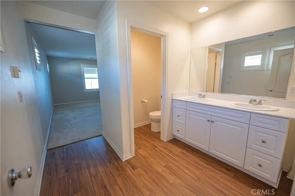 7255 Roselai Court Eastvale, CA 92880