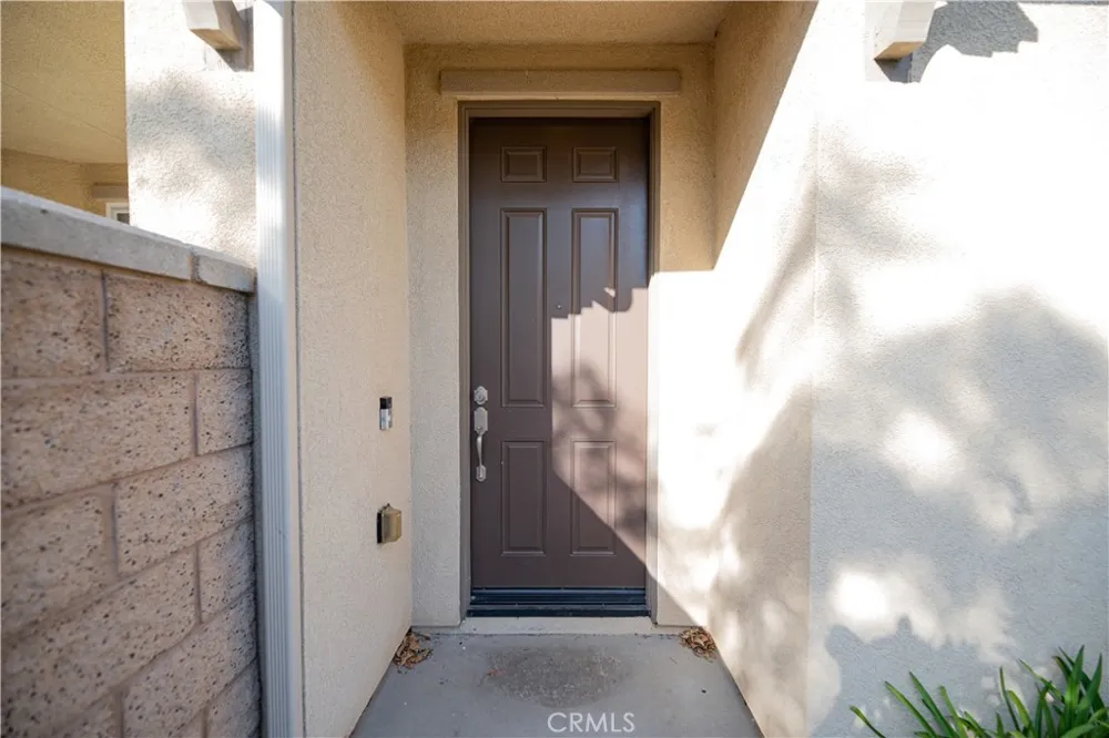 7255 Roselai Court Eastvale, CA 92880