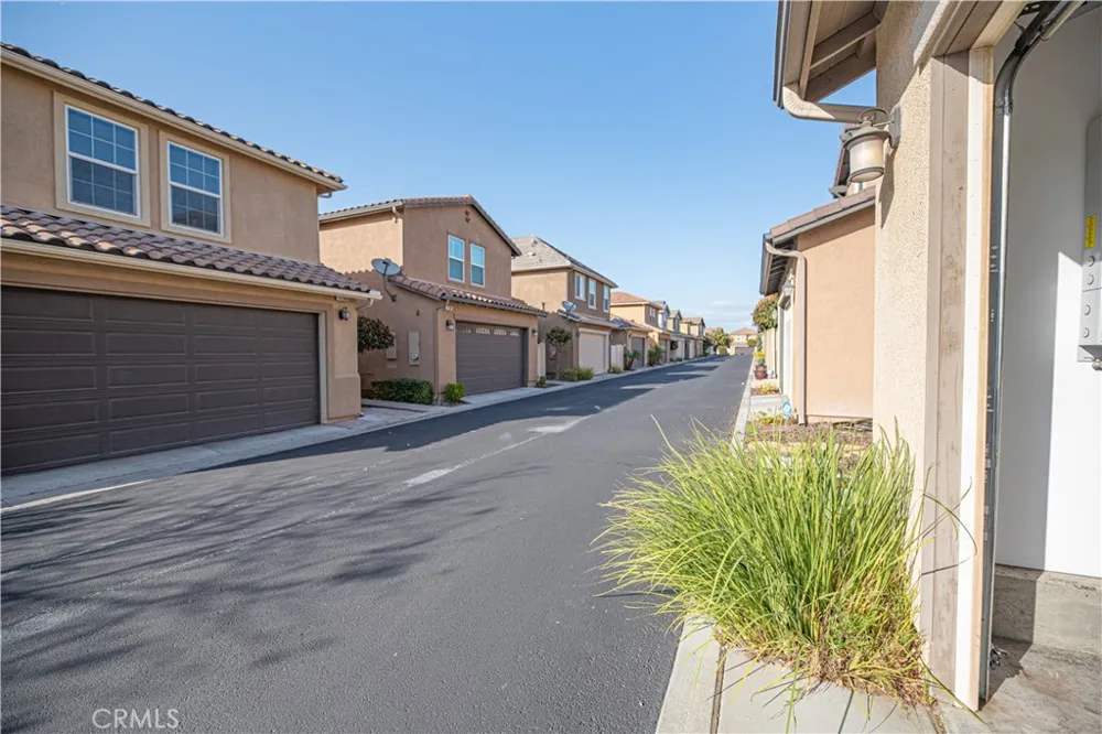7255 Roselai Court Eastvale, CA 92880