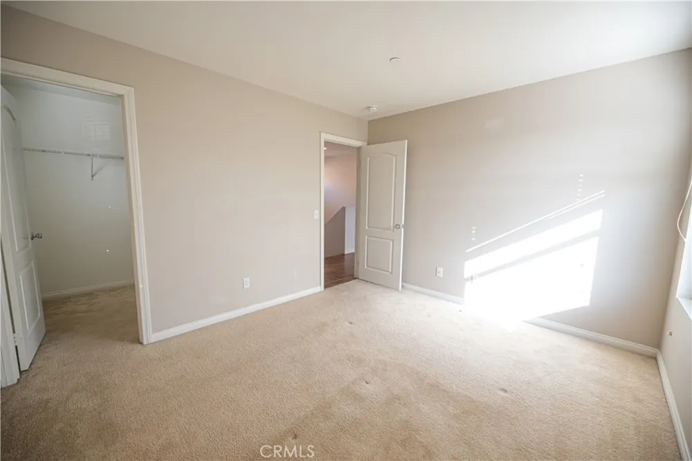 7255 Roselai Court Eastvale, CA 92880