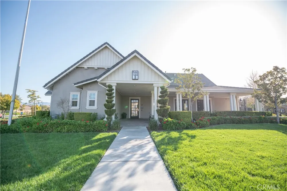 7255 Roselai Court Eastvale, CA 92880