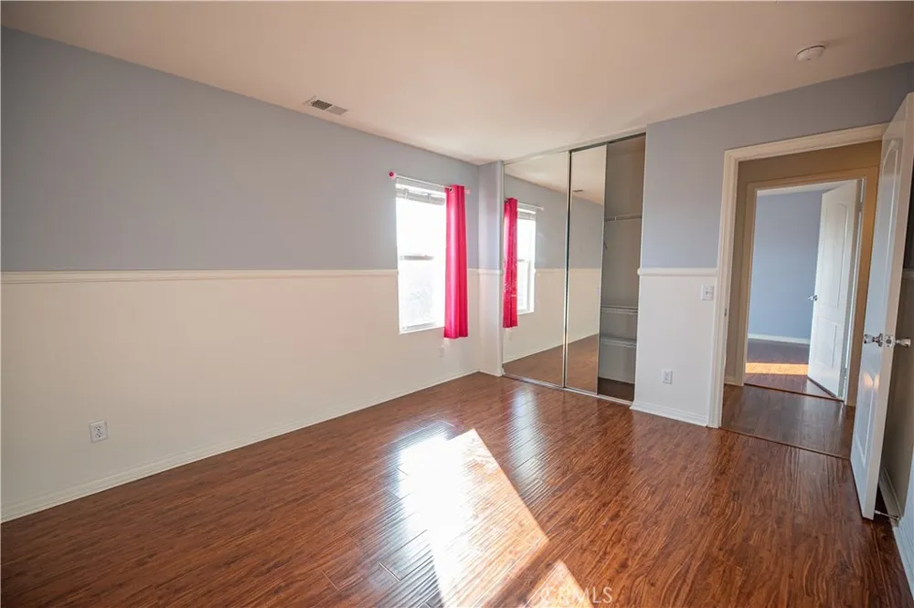 7255 Roselai Court Eastvale, CA 92880