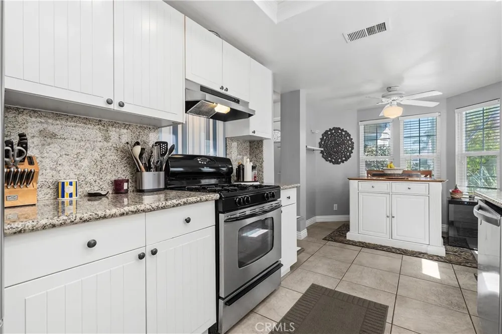 1036 Henrietta Circle Placentia, CA 92870