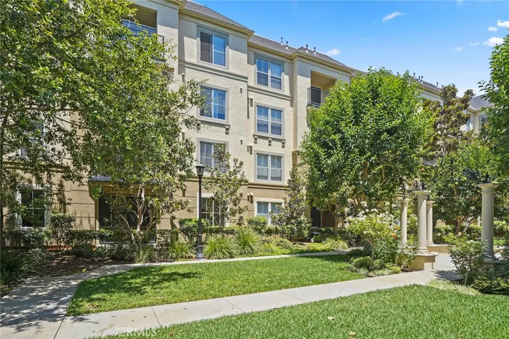 2147 Watermarke Place Irvine, CA 92612