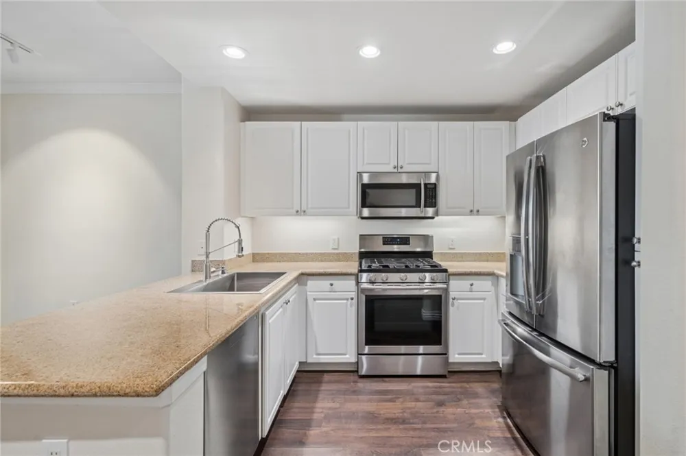 2147 Watermarke Place Irvine, CA 92612