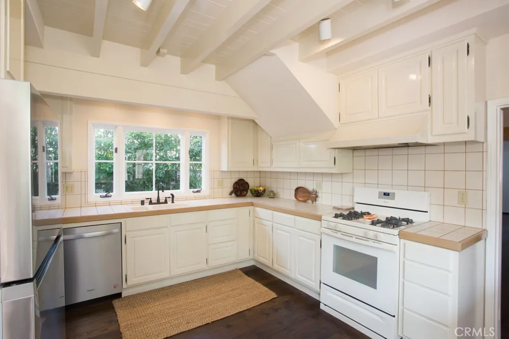 61 Beacon Bay Newport Beach, CA 92660