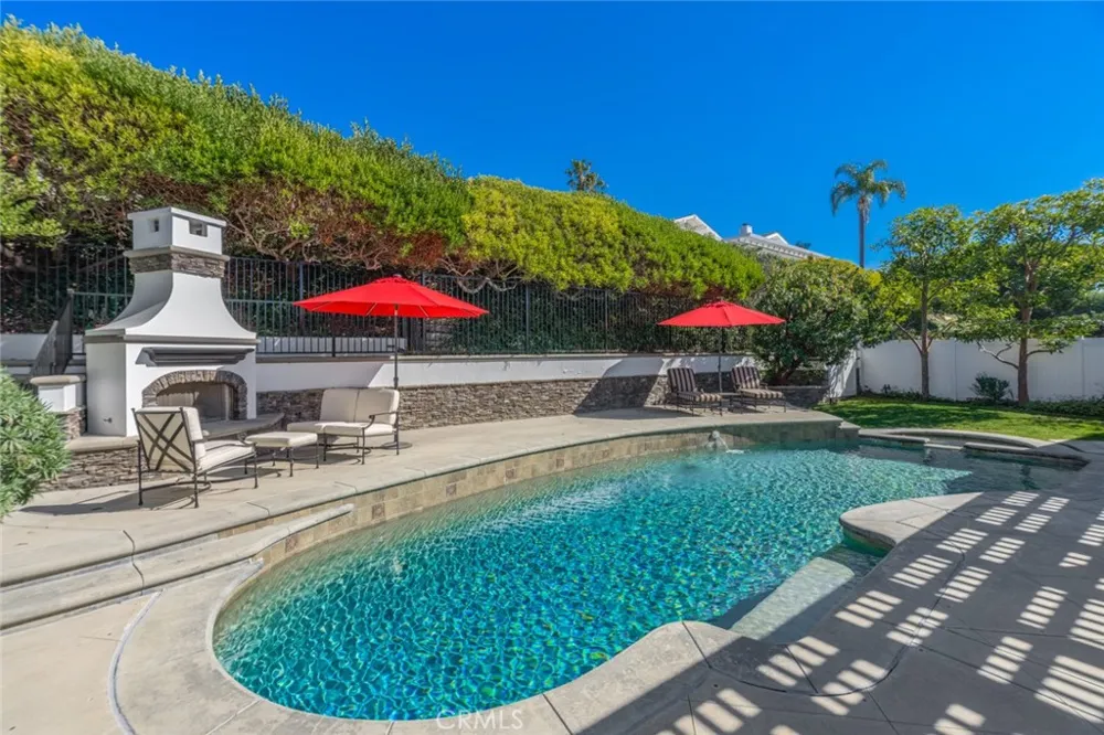 1412 Seacrest Drive Corona del Mar, CA 92625