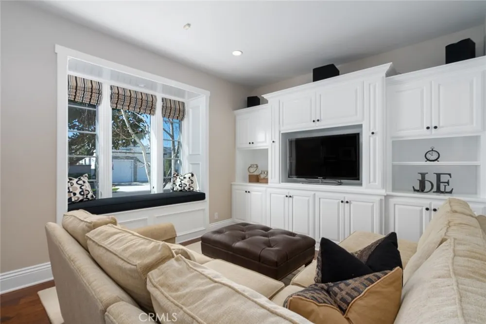 1412 Seacrest Drive Corona del Mar, CA 92625