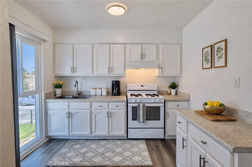 815 Rose #F Compton, CA 90221