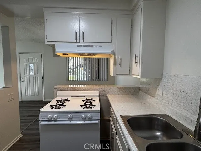 12437 Harris #8 Lynwood, CA 90262