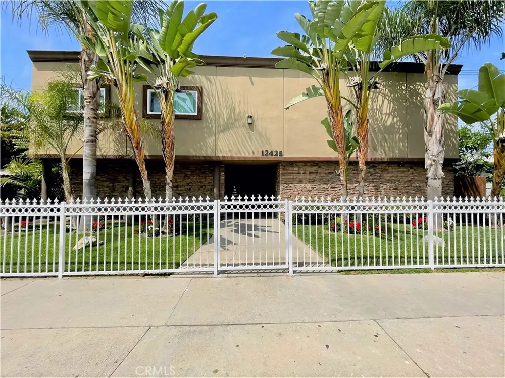 12437 Harris #8 Lynwood, CA 90262