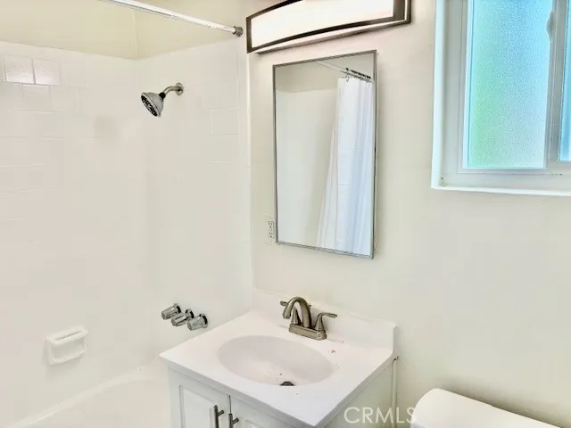 12425 Harris #7 Lynwood, CA 90262
