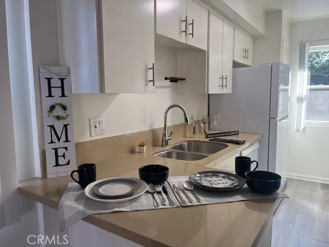 44220 San Pablo Avenue #8 Palm Desert, CA 92260