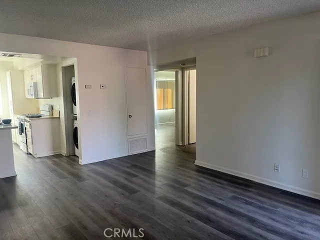 44220 San Pablo Avenue #8 Palm Desert, CA 92260