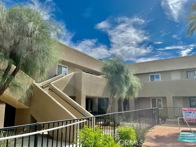 44220 San Pablo Avenue #8 Palm Desert, CA 92260