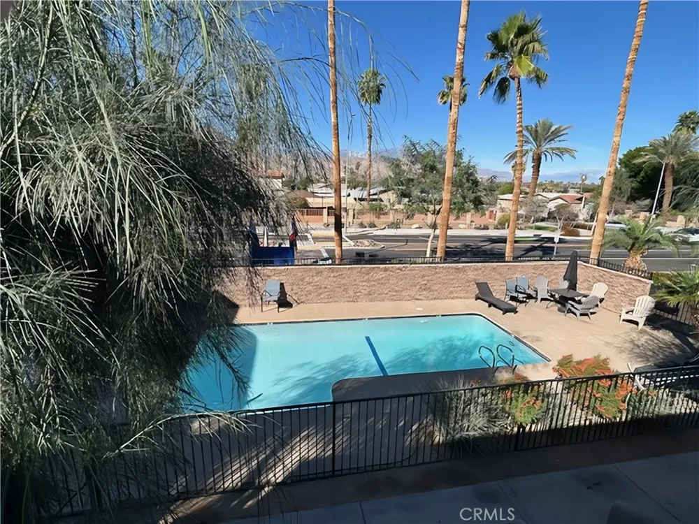 44220 San Pablo Avenue #8 Palm Desert, CA 92260