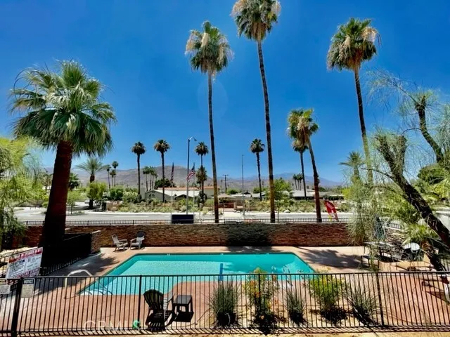 44220 San Pablo Avenue #8 Palm Desert, CA 92260