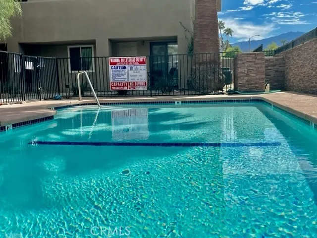 44220 San Pablo Avenue #8 Palm Desert, CA 92260