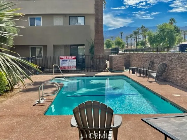 44220 San Pablo Avenue #8 Palm Desert, CA 92260