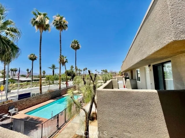 44220 San Pablo Avenue #8 Palm Desert, CA 92260