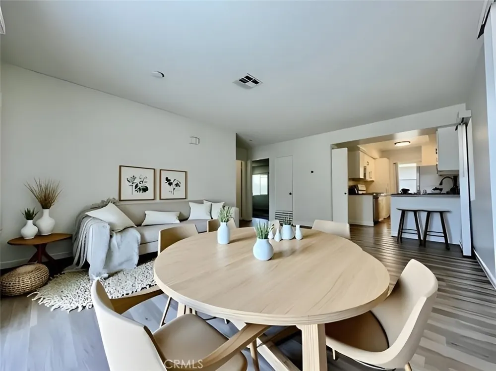 44220 San Pablo Avenue #8 Palm Desert, CA 92260