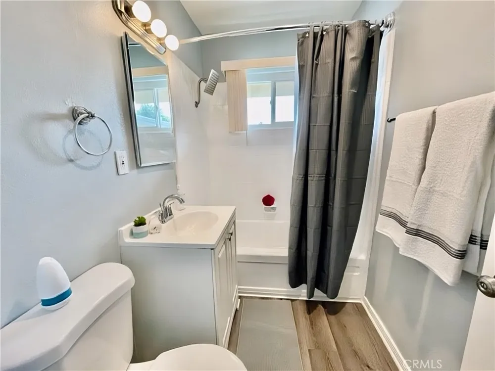 685 E Vista Chino #7 Palm Springs, CA 92262