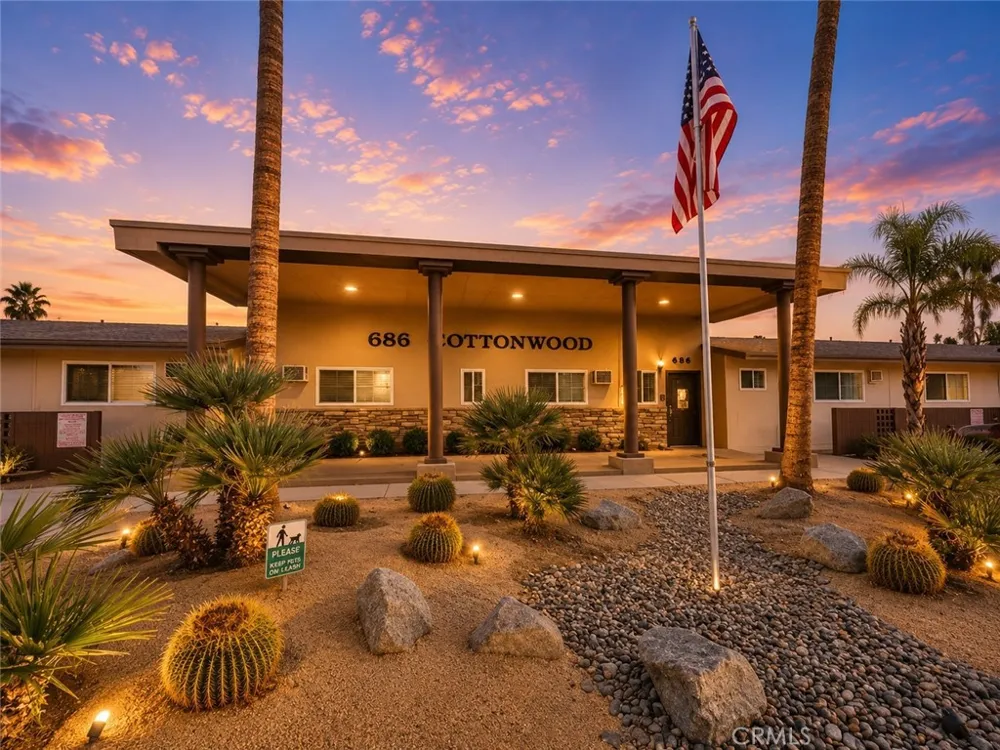 685 E Vista Chino #7 Palm Springs, CA 92262