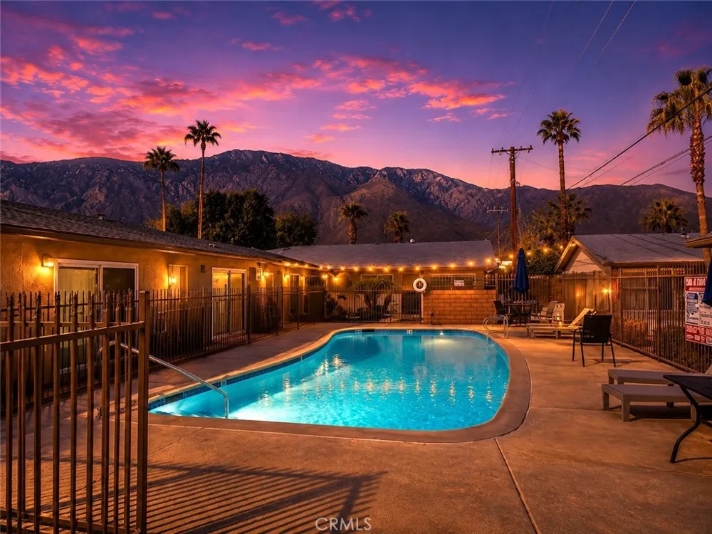 685 E Vista Chino #7 Palm Springs, CA 92262
