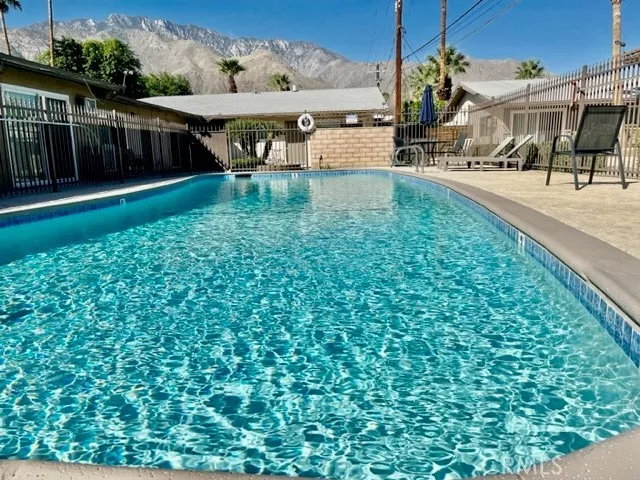 685 E Vista Chino #7 Palm Springs, CA 92262