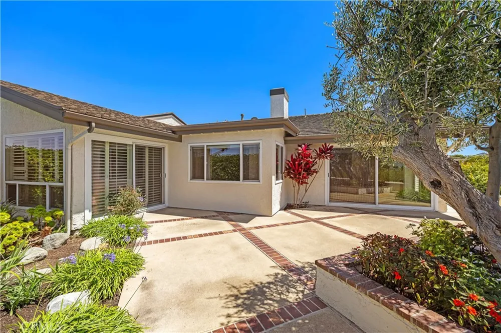 1 Breakwater Drive Corona del Mar, CA 92625