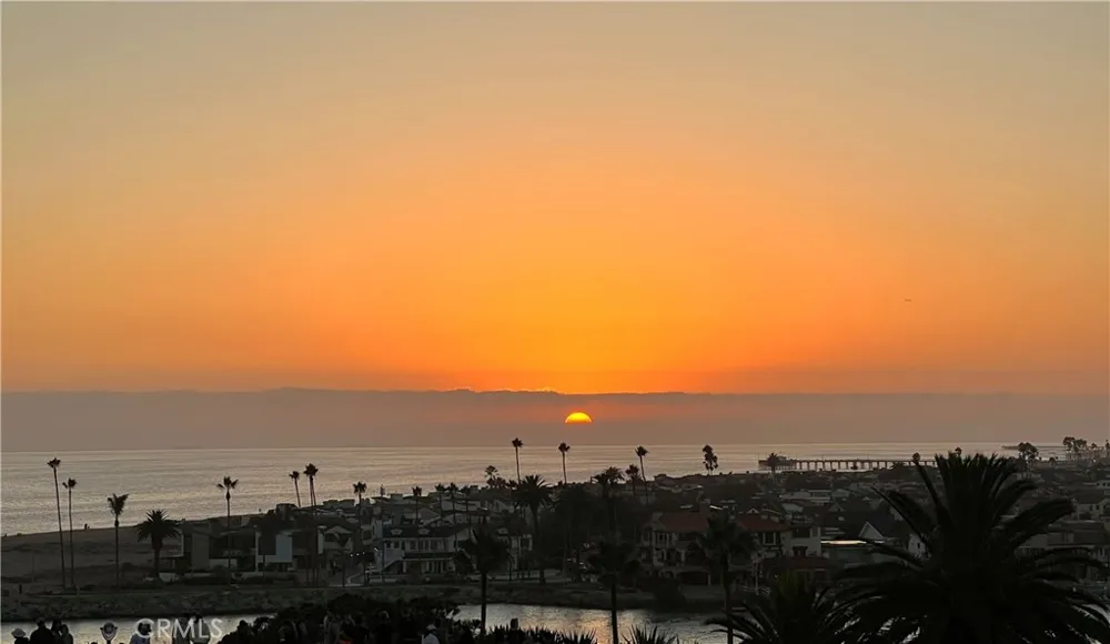 2824 Ocean Boulevard Corona del Mar, CA 92625