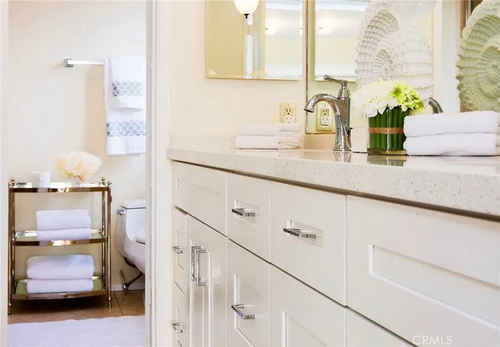 2824 Ocean Boulevard Corona del Mar, CA 92625