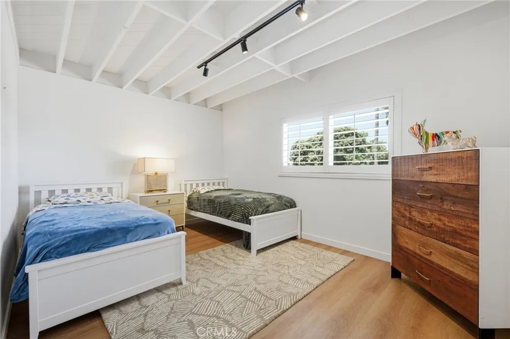 6601 Seashore Newport Beach, CA 92663
