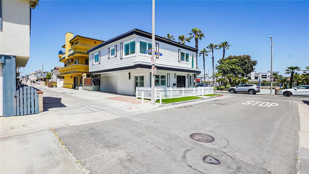 6601 Seashore Newport Beach, CA 92663