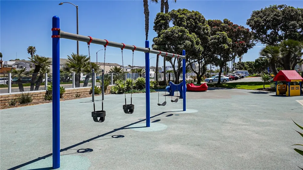 6601 Seashore Newport Beach, CA 92663