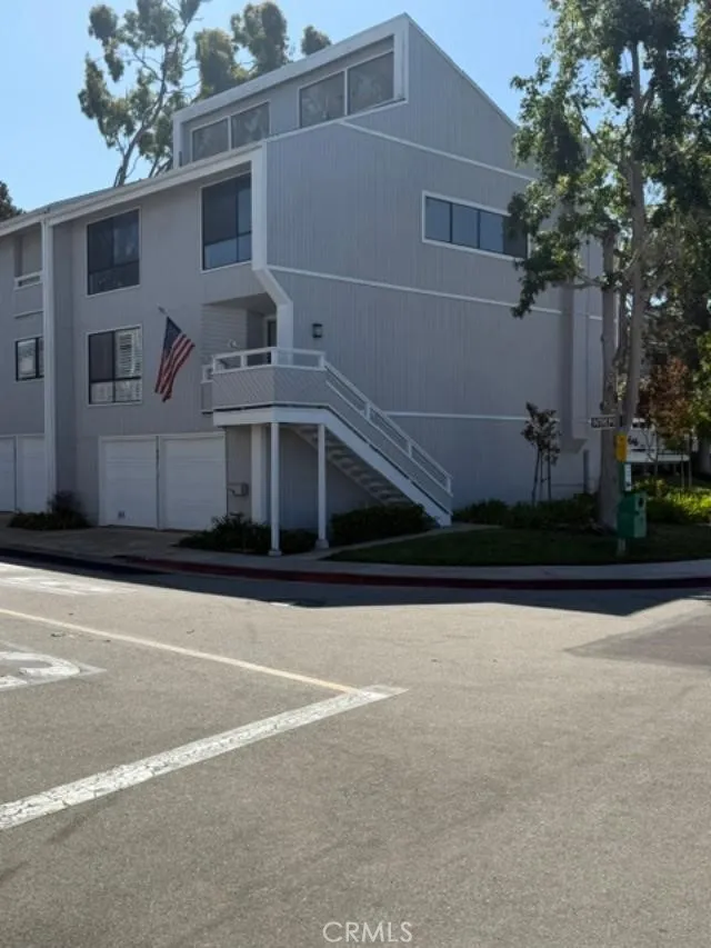 401 Intrepid Court Newport Beach, CA 92663