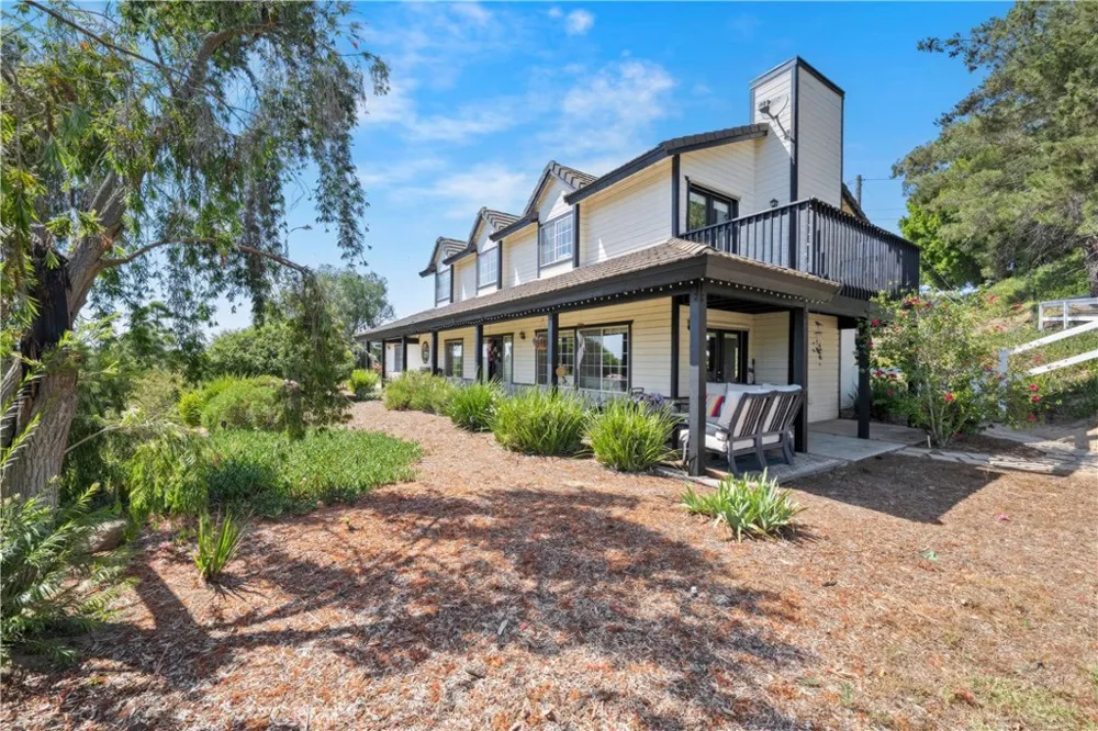 3162 Reche Road Fallbrook, CA 92028