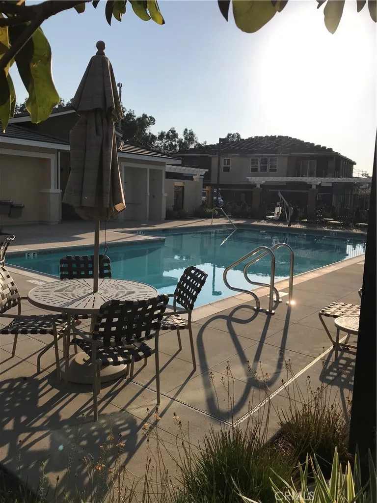 275 W Via Presido #107 Ontario, CA 91762