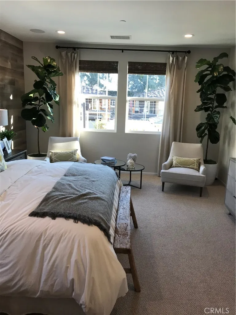 275 W Via Presido #107 Ontario, CA 91762