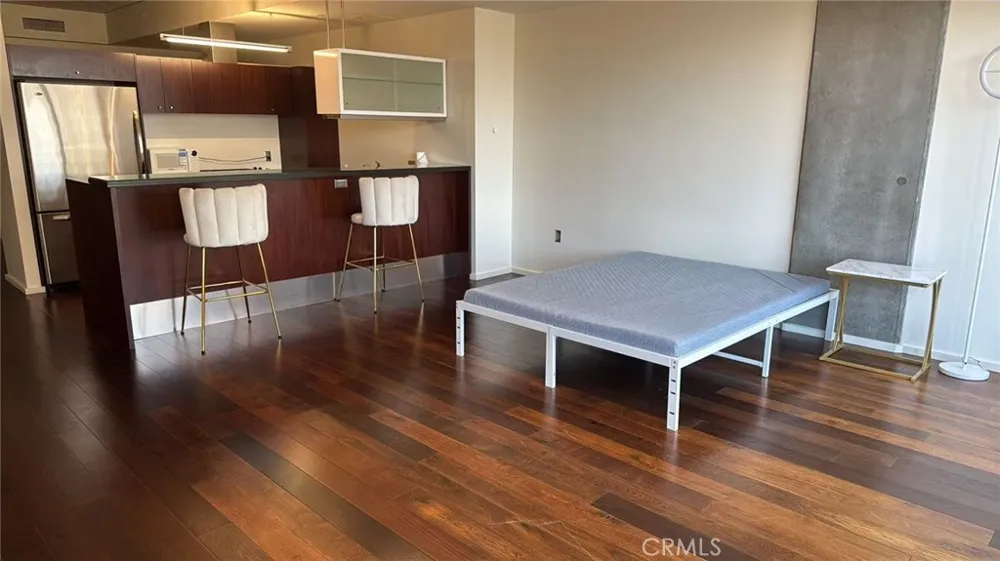 1155 S Grand Avenue #709 Los Angeles, CA 90015