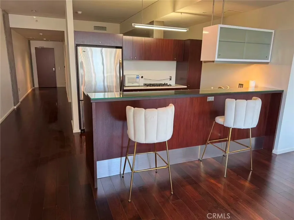 1155 S Grand Avenue #709 Los Angeles, CA 90015