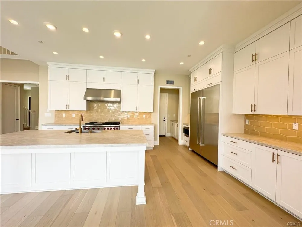 105 Green Rdg Irvine, CA 92602