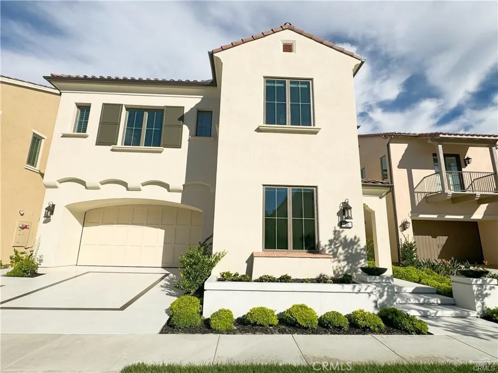 105 Green Rdg Irvine, CA 92602