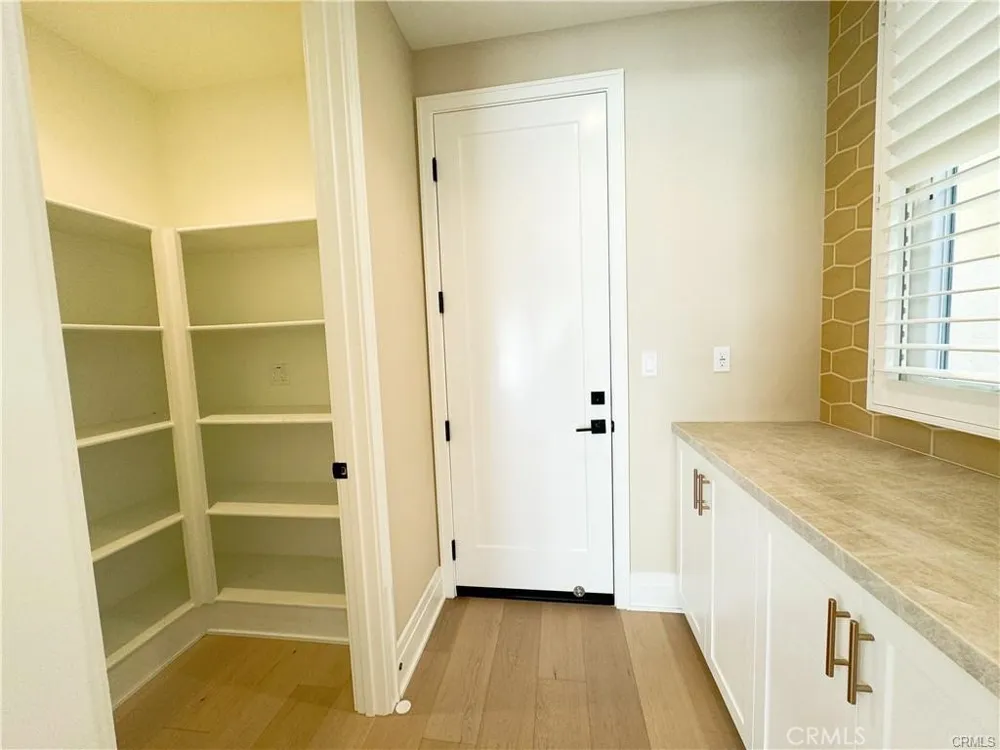 105 Green Rdg Irvine, CA 92602