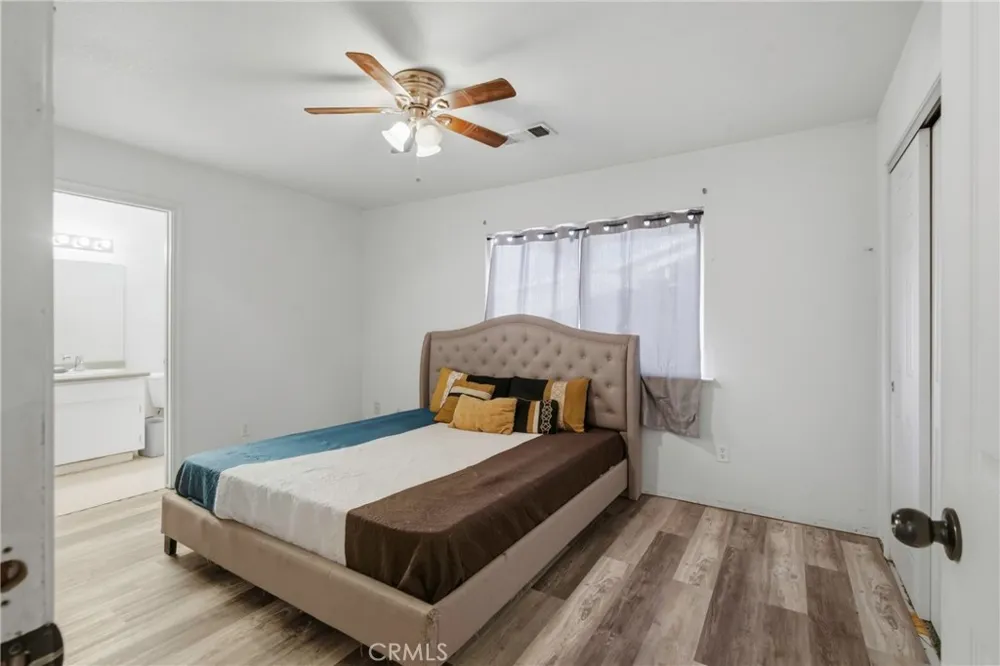 676 E Bobbi Avenue Earlimart, CA 93219