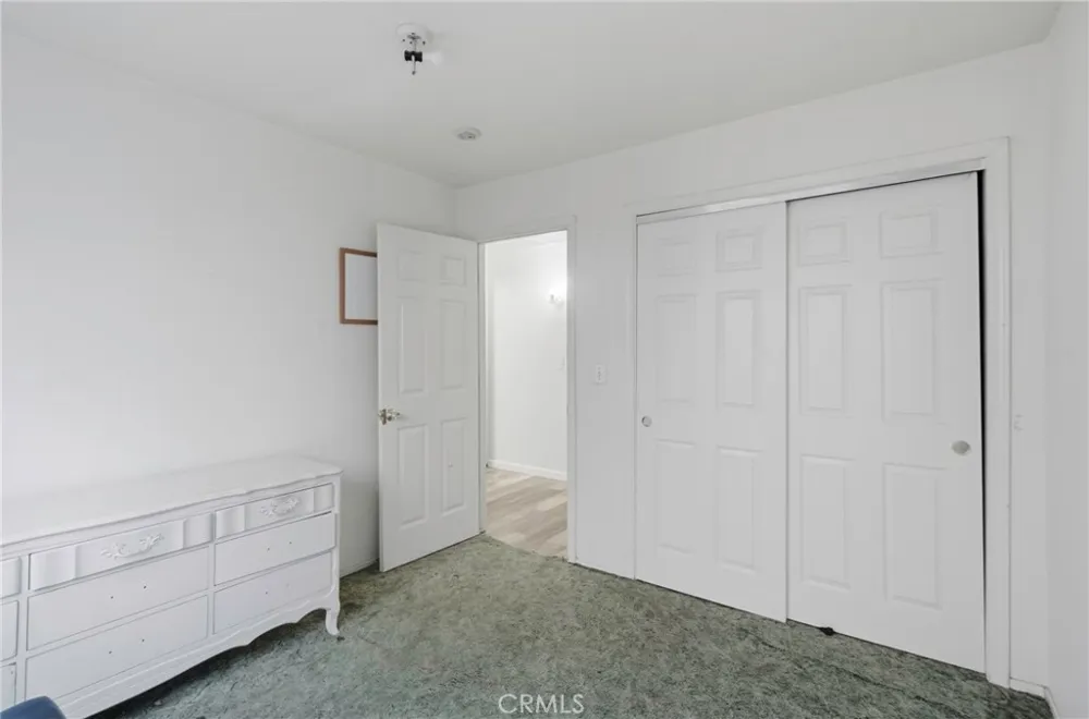 676 E Bobbi Avenue Earlimart, CA 93219