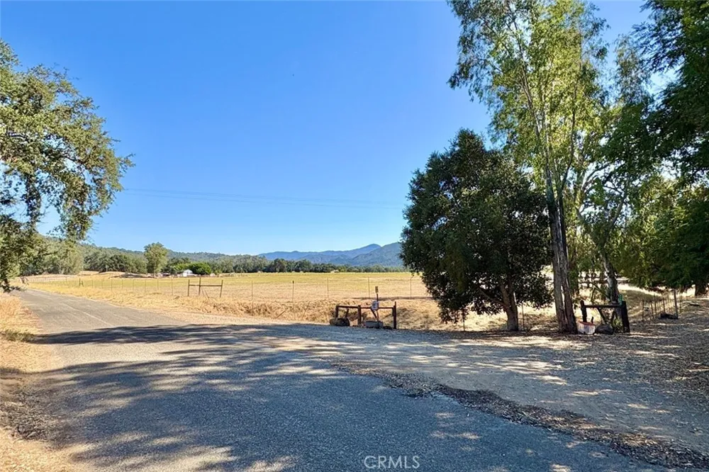 49460 Sapaque Road Bradley, CA 93426